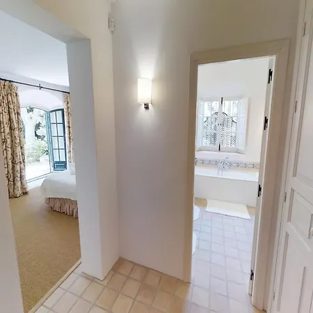 Colonial Style Retreat In * Marbella